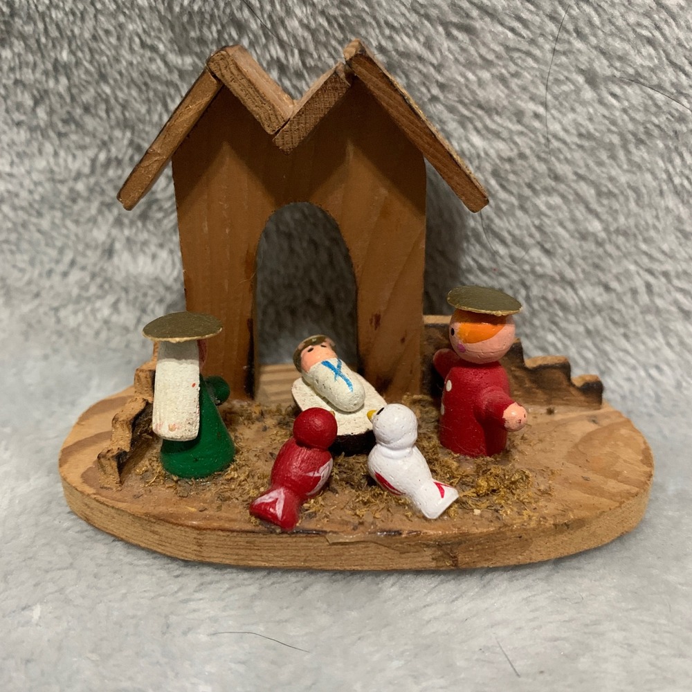 Vintage Miniature Wooden Nativity‎ Scene Hand Painted Taiwan Christmas Decor 3in